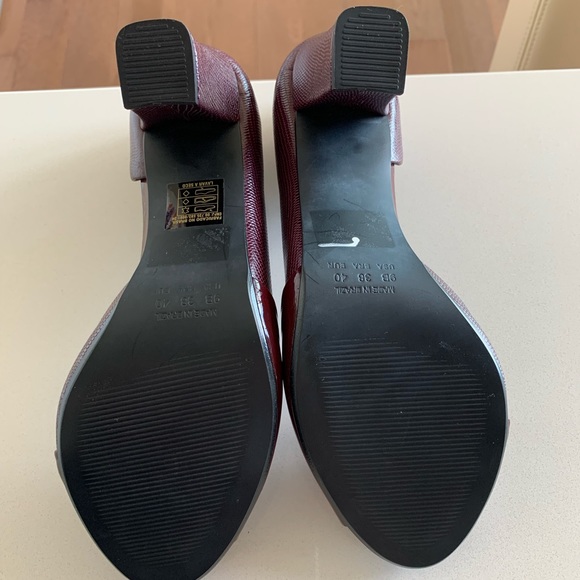 Corello Maroon Leather Peep Toe Pump - Picture 7 of 9